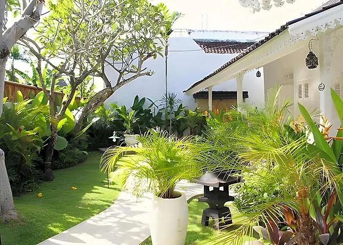 Puri Tempo Doeloe Boutique